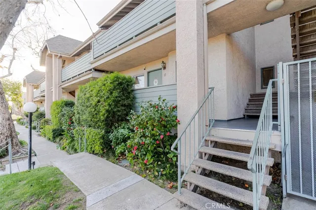 $415,000 | 13100 Bromont Avenue, Unit 11, Sylmar, CA 91342