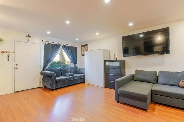 $415,000 | 13100 Bromont Avenue, Unit 11, Sylmar, CA 91342