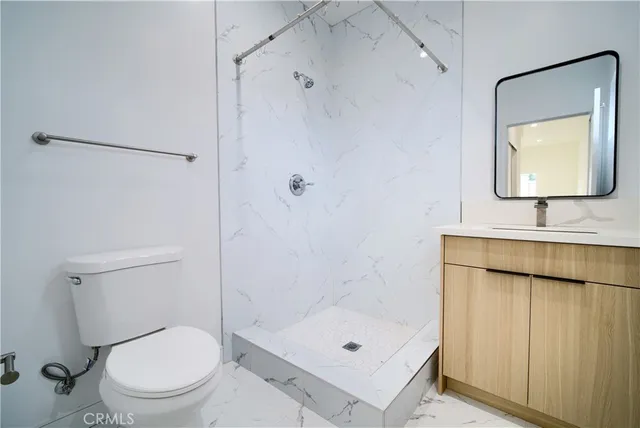 $5,250 | 259 South Ave 54, Los Angeles, CA 90042