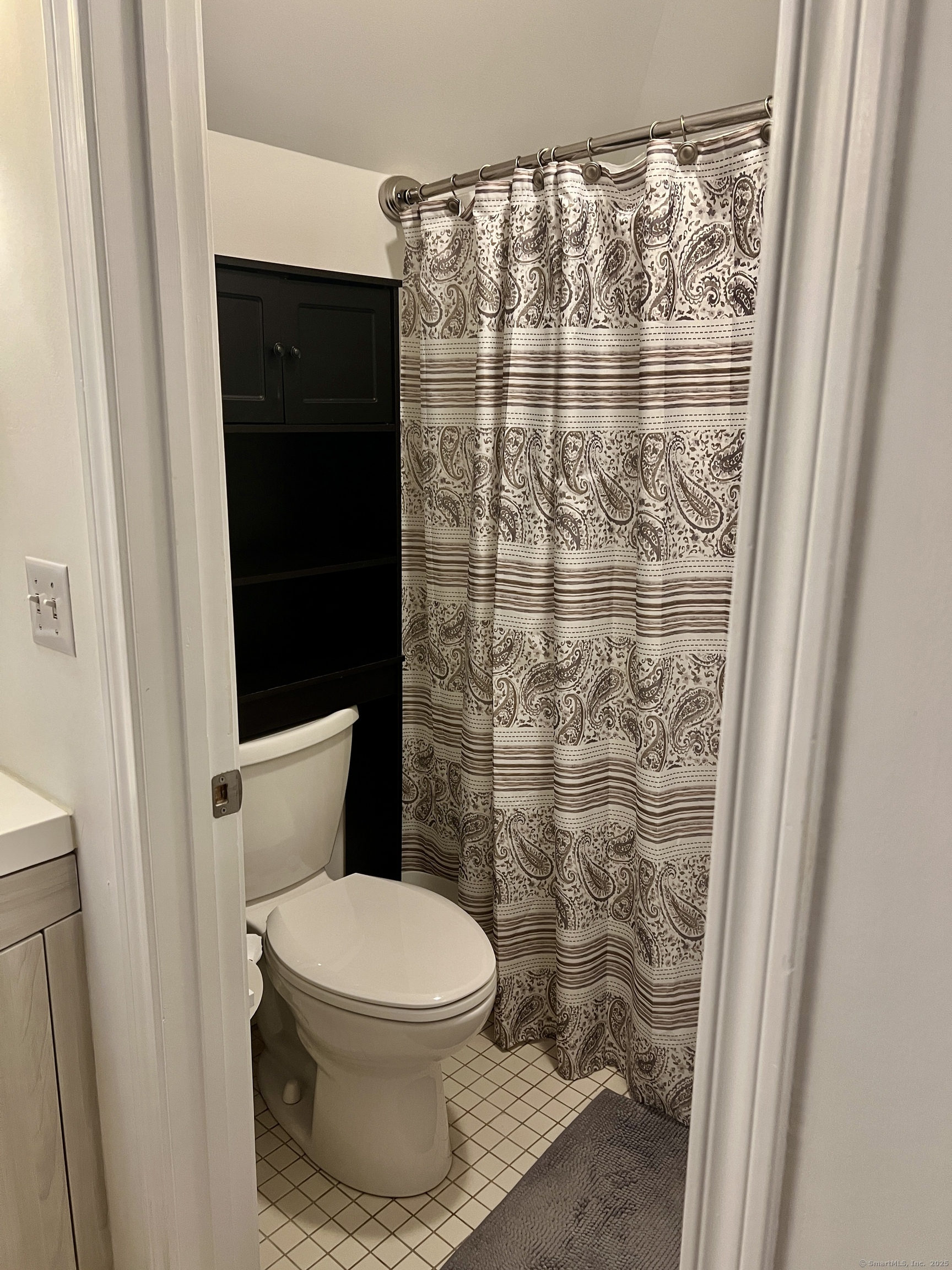 1623 Old Pond Lane, Unit 1623 Norwich, CT 06360 - Photo 20 of 40 a bathroom with a toilet and a shower