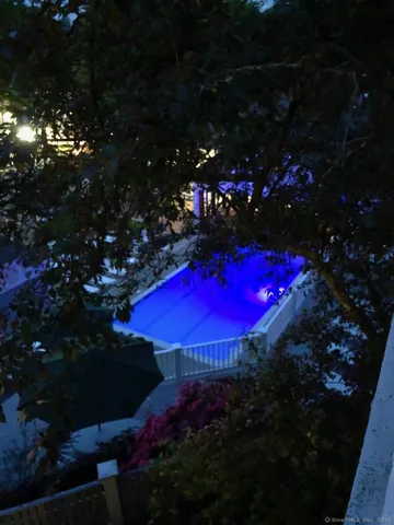 a view of a yard in front of house