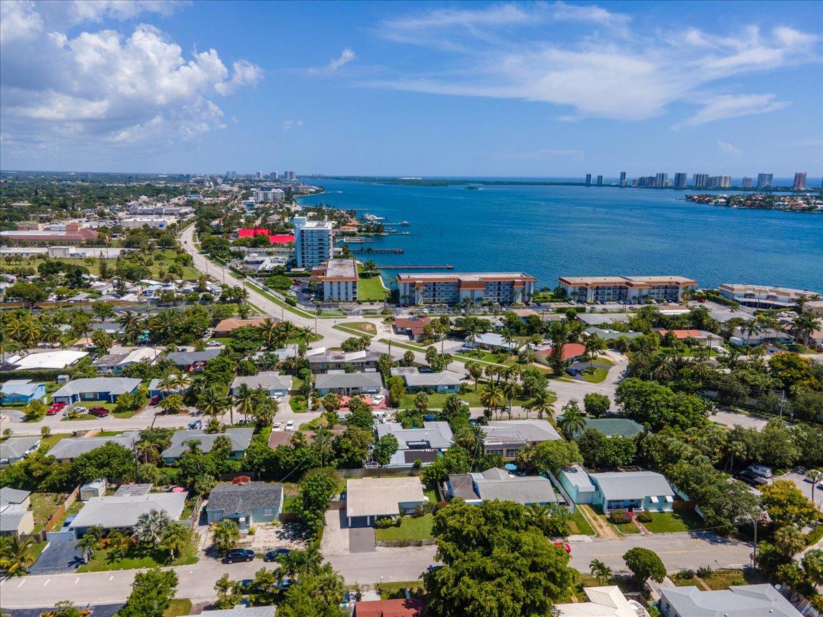 200 East 28th Street Riviera Beach, FL 33404 - Photo 18 of 22 25-DJI_0300
