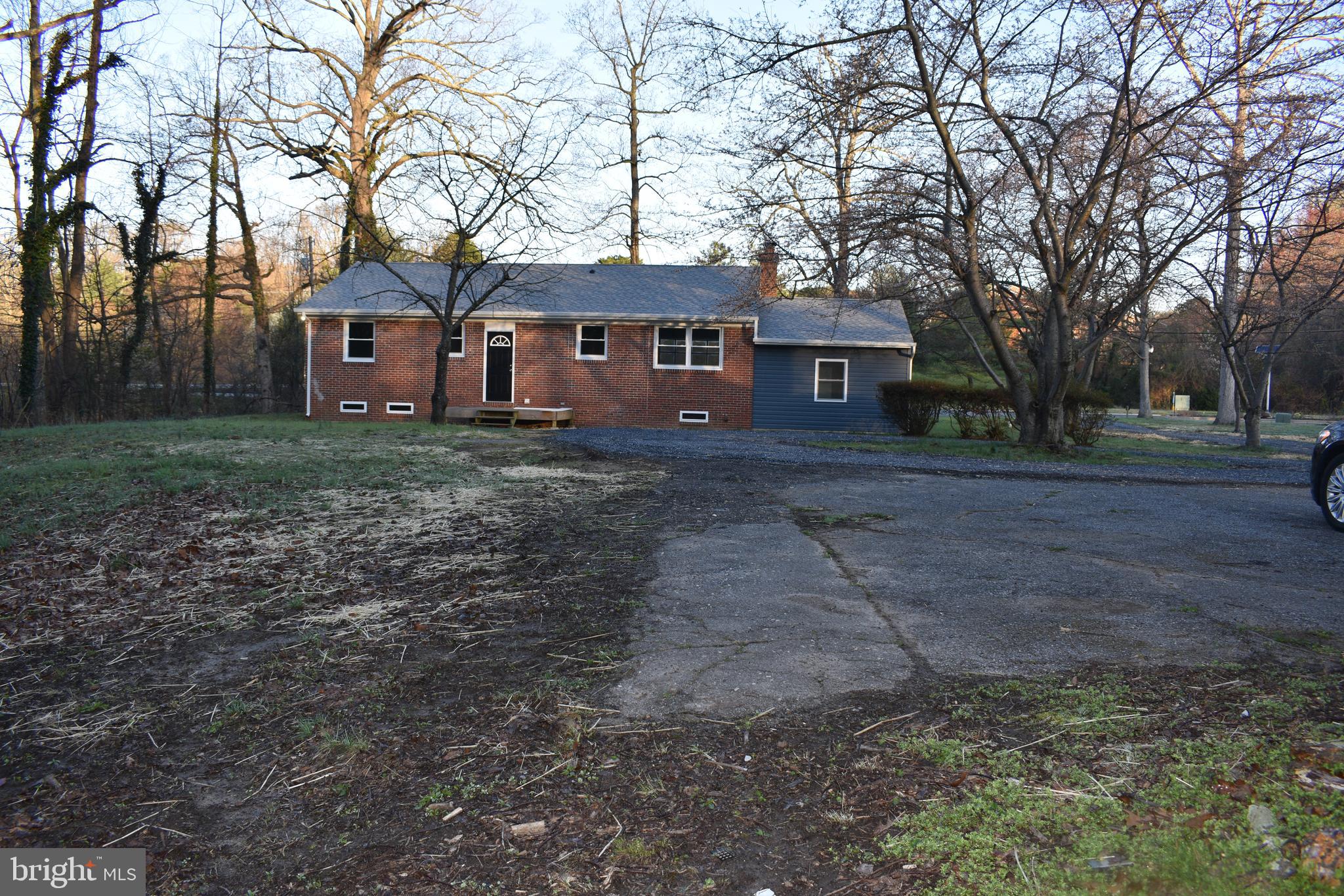 1401 Cape St Claire Road Annapolis, MD 21409 - Photo 8 of 26 Rear entrance and off-street parking