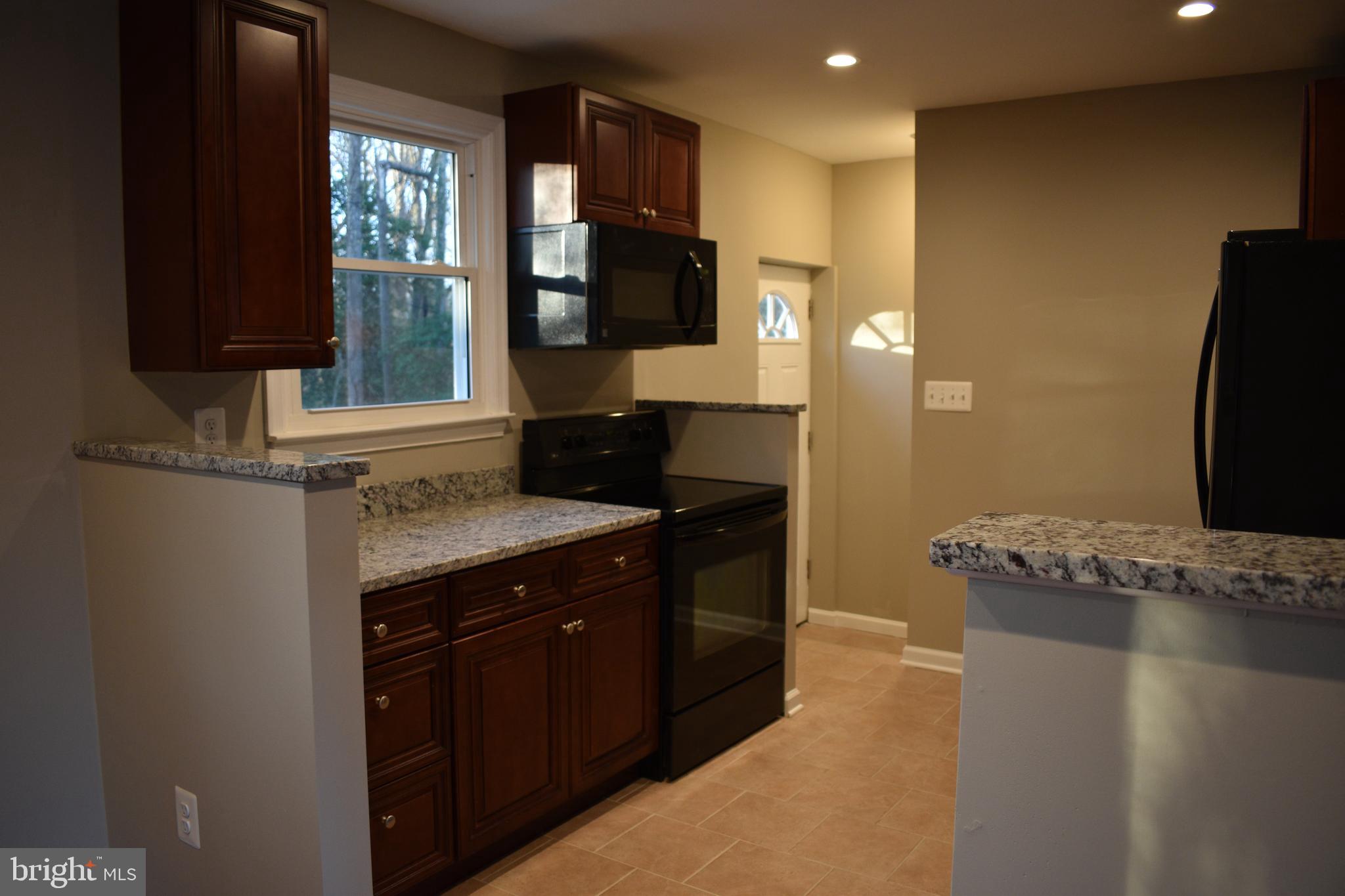 1401 Cape St Claire Road Annapolis, MD 21409 - Photo 10 of 26