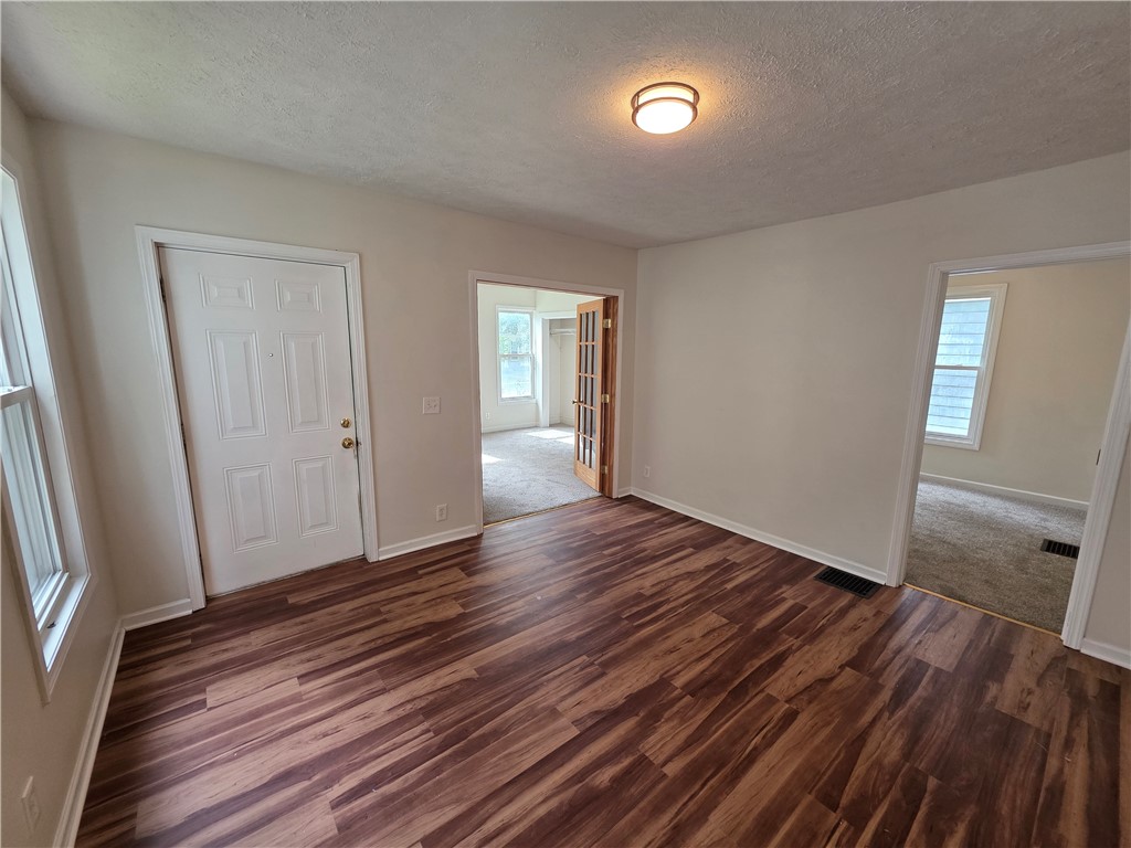 30 Hickory Street Rochester, NY 14620 - Photo 6 of 15