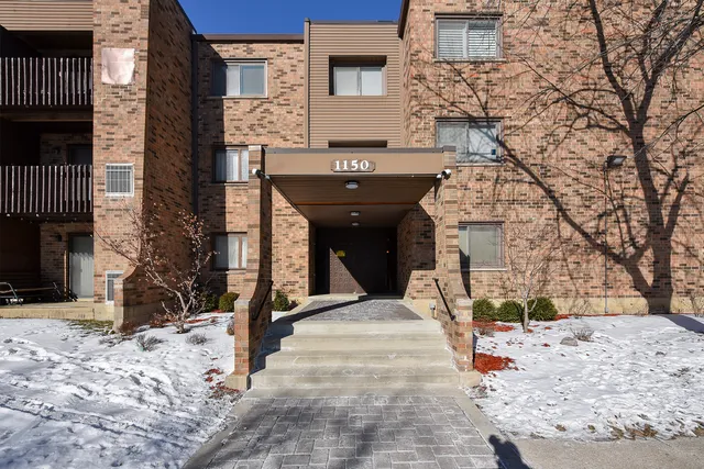 $129,900 | 1150 East Randville Drive, Unit 1N, Palatine, IL 60074