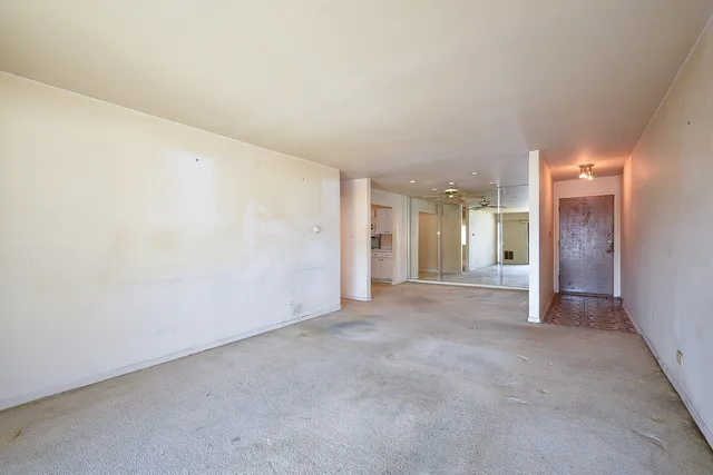 $129,900 | 1150 East Randville Drive, Unit 1N, Palatine, IL 60074