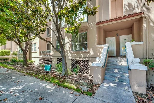 $638,000 | 951 South 12th Street, Unit 102, San Jose, CA 95112