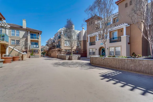 $638,000 | 951 South 12th Street, Unit 102, San Jose, CA 95112