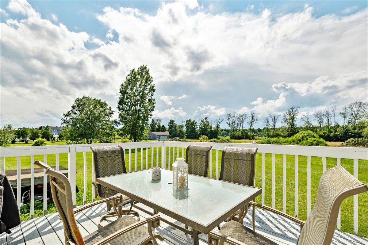 1423 Brigham Road St. Albans Town, VT 05478 - Photo 11 of 48