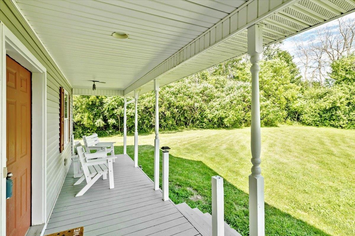 1423 Brigham Road St. Albans Town, VT 05478 - Photo 5 of 48