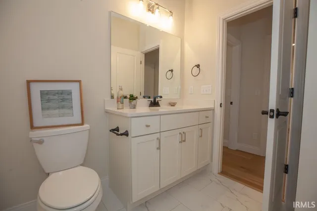 $2,700 | 3075 White Oak Trail, Newburgh, IN 47630