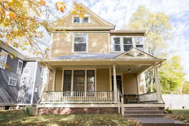$195,900 | 616 East Charles Street, Muncie, IN 47305