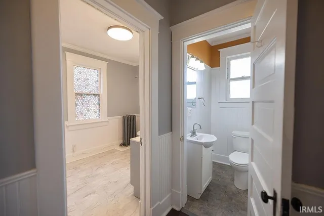 $204,900 | 616 East Charles Street, Muncie, IN 47305