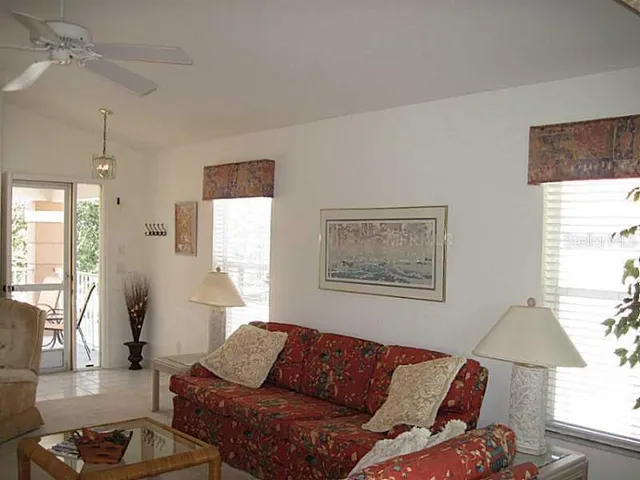 $2,900 | 14016 Willow Glen Court, Unit 212, Port Charlotte, FL 33953