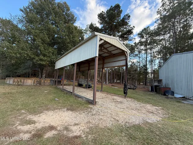 $699,900 | 21480 Highway 603, Kiln, MS 39556