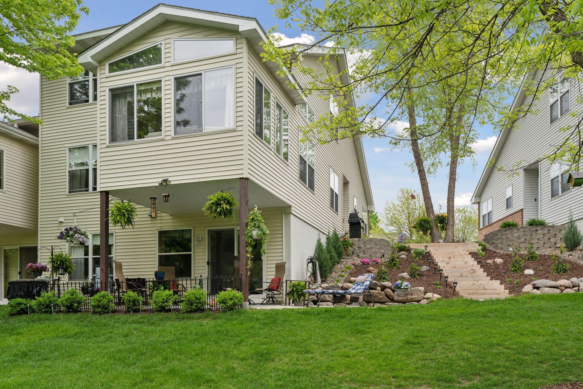 7978 Autumn Ridge Way Chanhassen, MN 55317 - Photo 3 of 70 Gallery Image 3