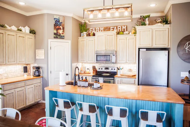 $450,000 | 3010 Farm To Market 597, Abernathy, TX 79311