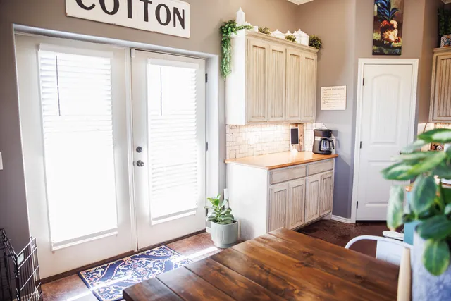 $450,000 | 3010 Farm To Market 597, Abernathy, TX 79311