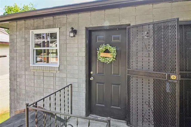 $950 | 239 Sciple Terrace Northwest, Unit 4, Atlanta, GA 30314