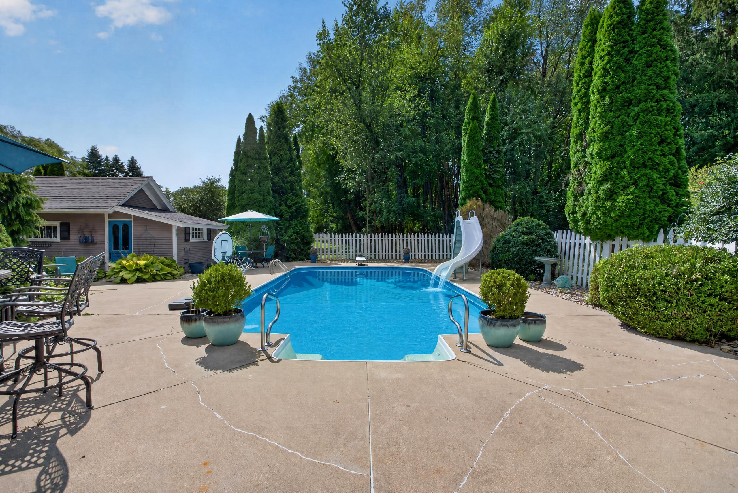 4723 McCain Road Jackson, MI 49201 - Photo 20 of 83 Inground Pool