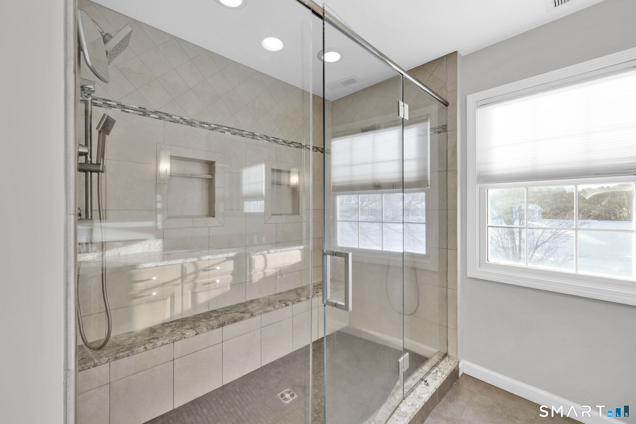 136 Gilbert Lane South Windsor, CT 06074 - Photo 23 of 40