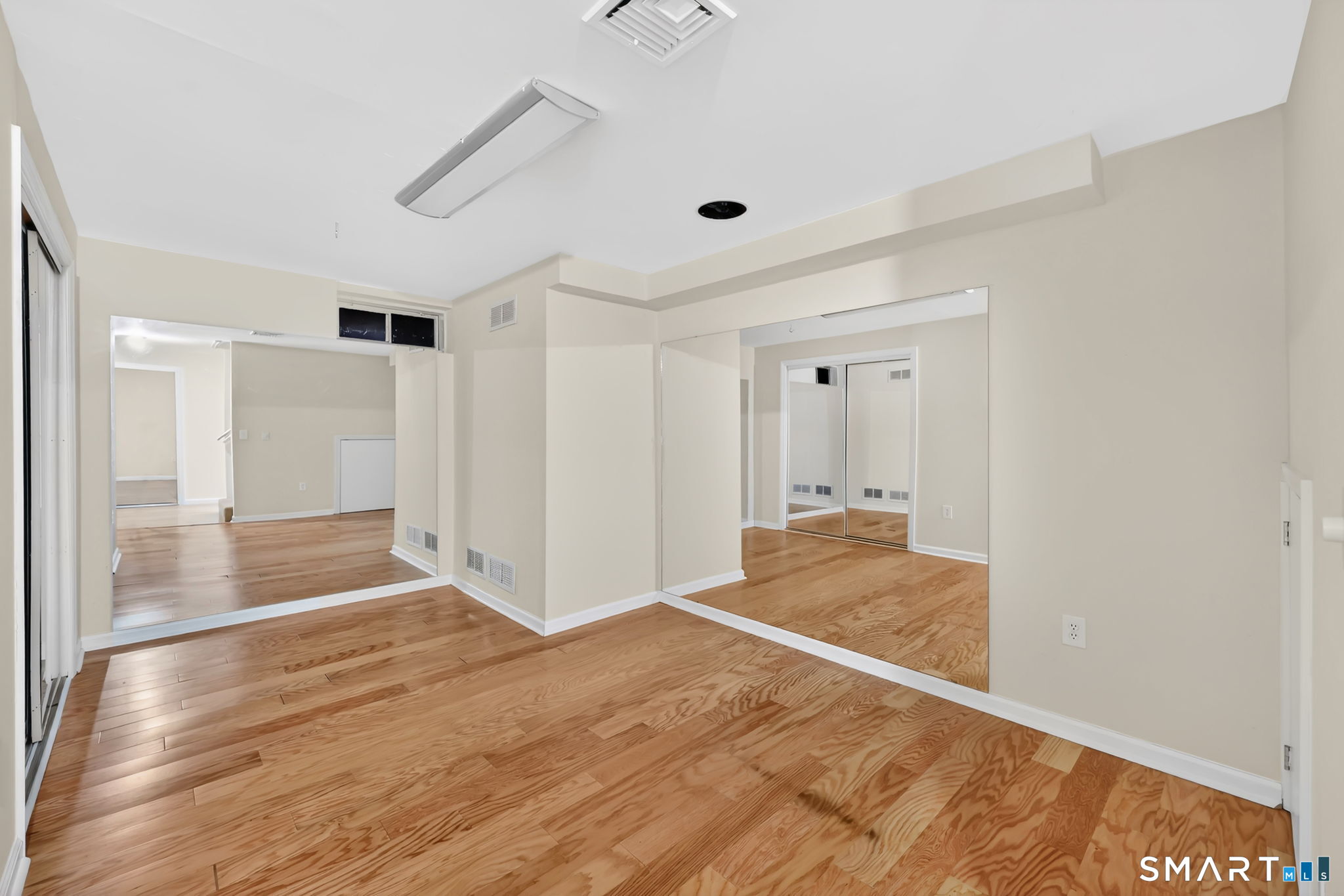 136 Gilbert Lane South Windsor, CT 06074 - Photo 25 of 40