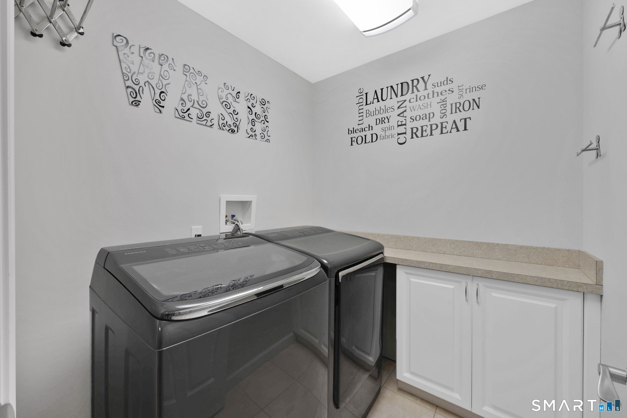 136 Gilbert Lane South Windsor, CT 06074 - Photo 33 of 40