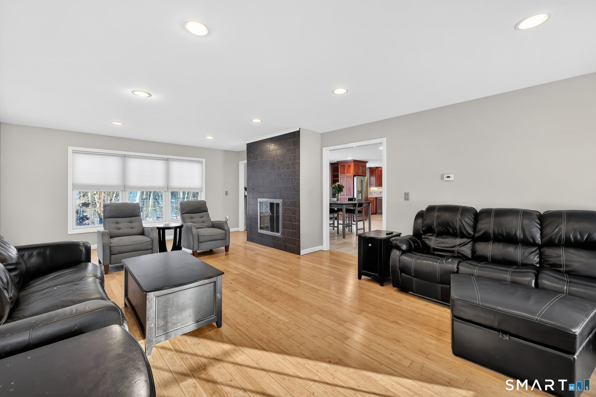 136 Gilbert Lane South Windsor, CT 06074 - Photo 10 of 40