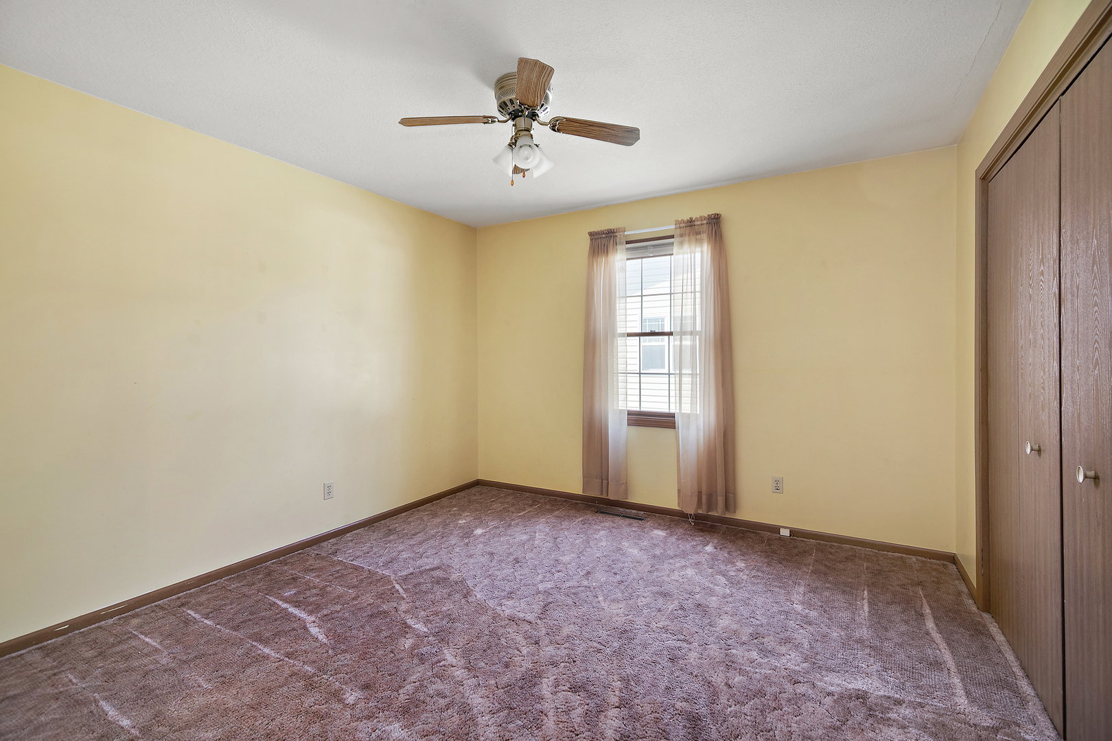 704 East Ash Street Watseka, IL 60970 - Photo 16 of 22