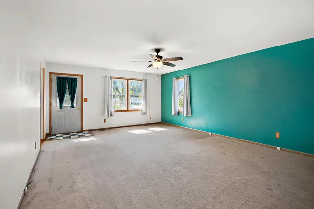 $159,900 | 704 East Ash Street, Watseka, IL 60970