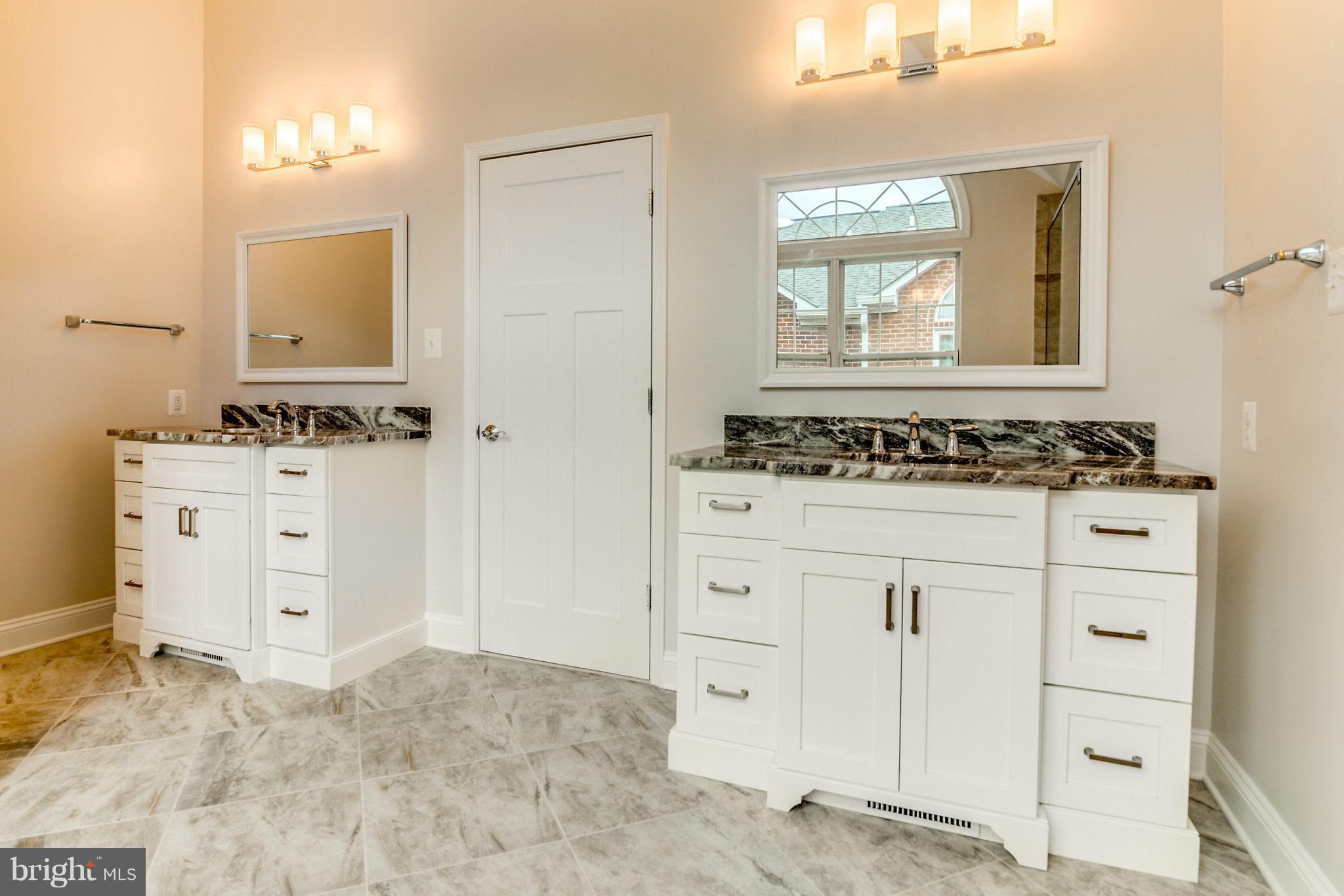 3092 South Glebe Road Arlington, VA 22206 - Photo 17 of 30 Bath (Master)