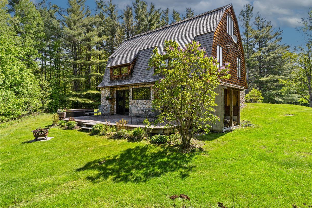 290 Dump Road Warren, VT 05674 - Photo 5 of 40