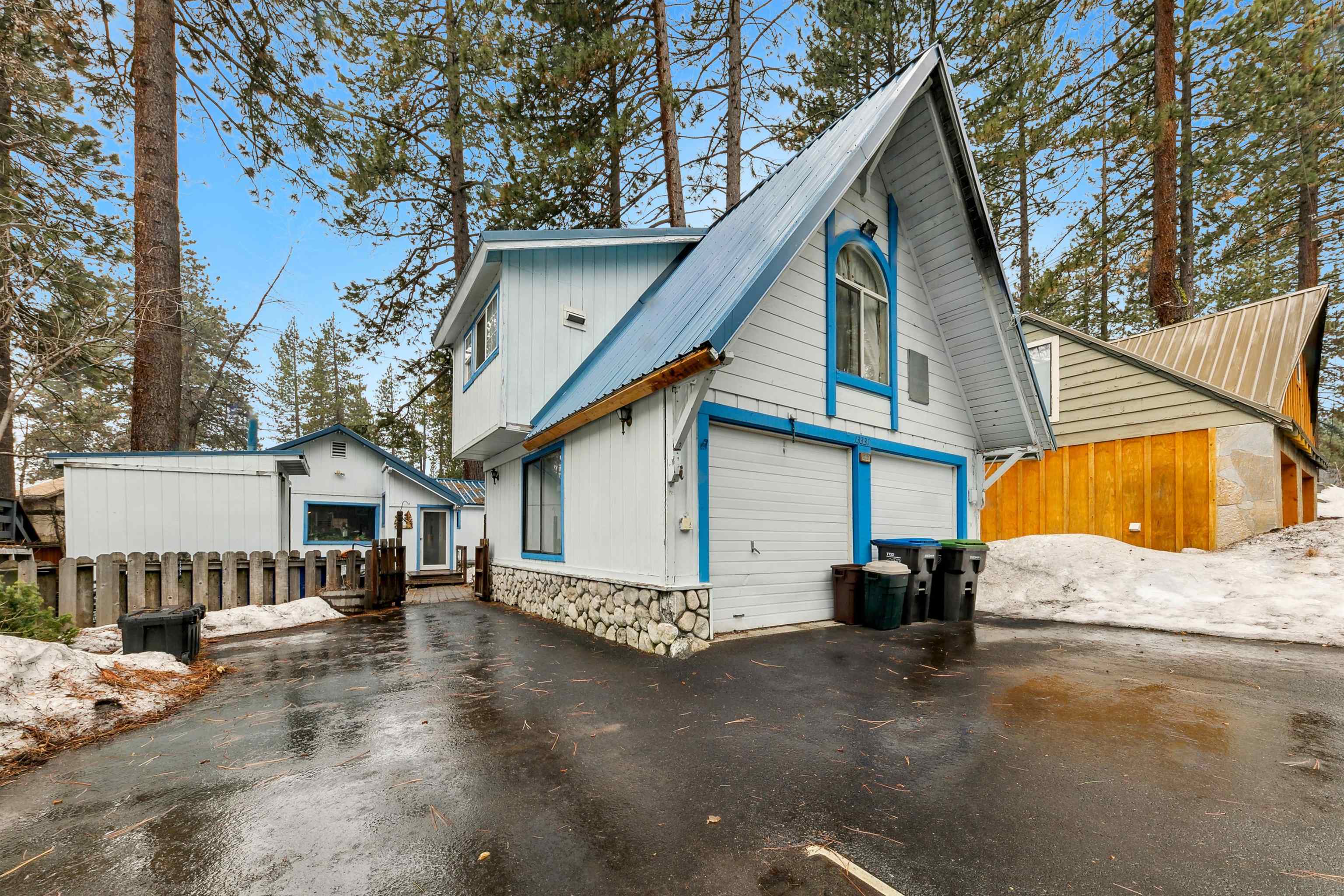 13331 Moraine Road Truckee, CA 96161 - Photo 4 of 28 Gallery Image 4