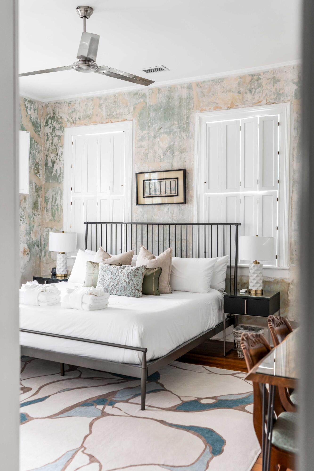 142 Spring Street Charleston, SC 29403 - Photo 19 of 54 DSC03965