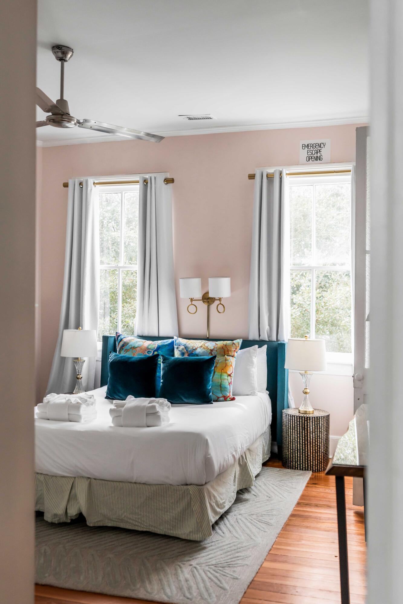 142 Spring Street Charleston, SC 29403 - Photo 20 of 54 DSC03964