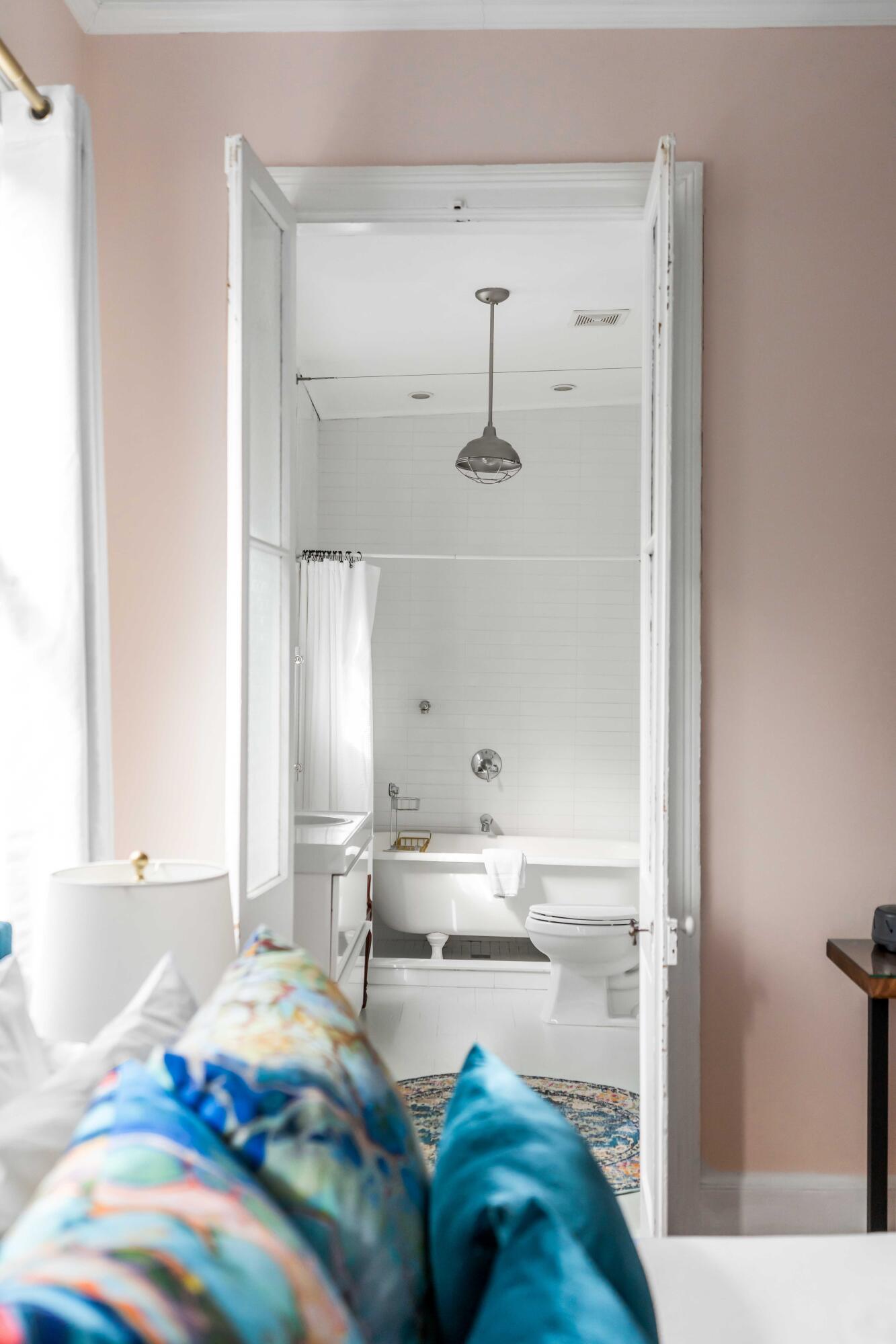 142 Spring Street Charleston, SC 29403 - Photo 22 of 54 DSC03962