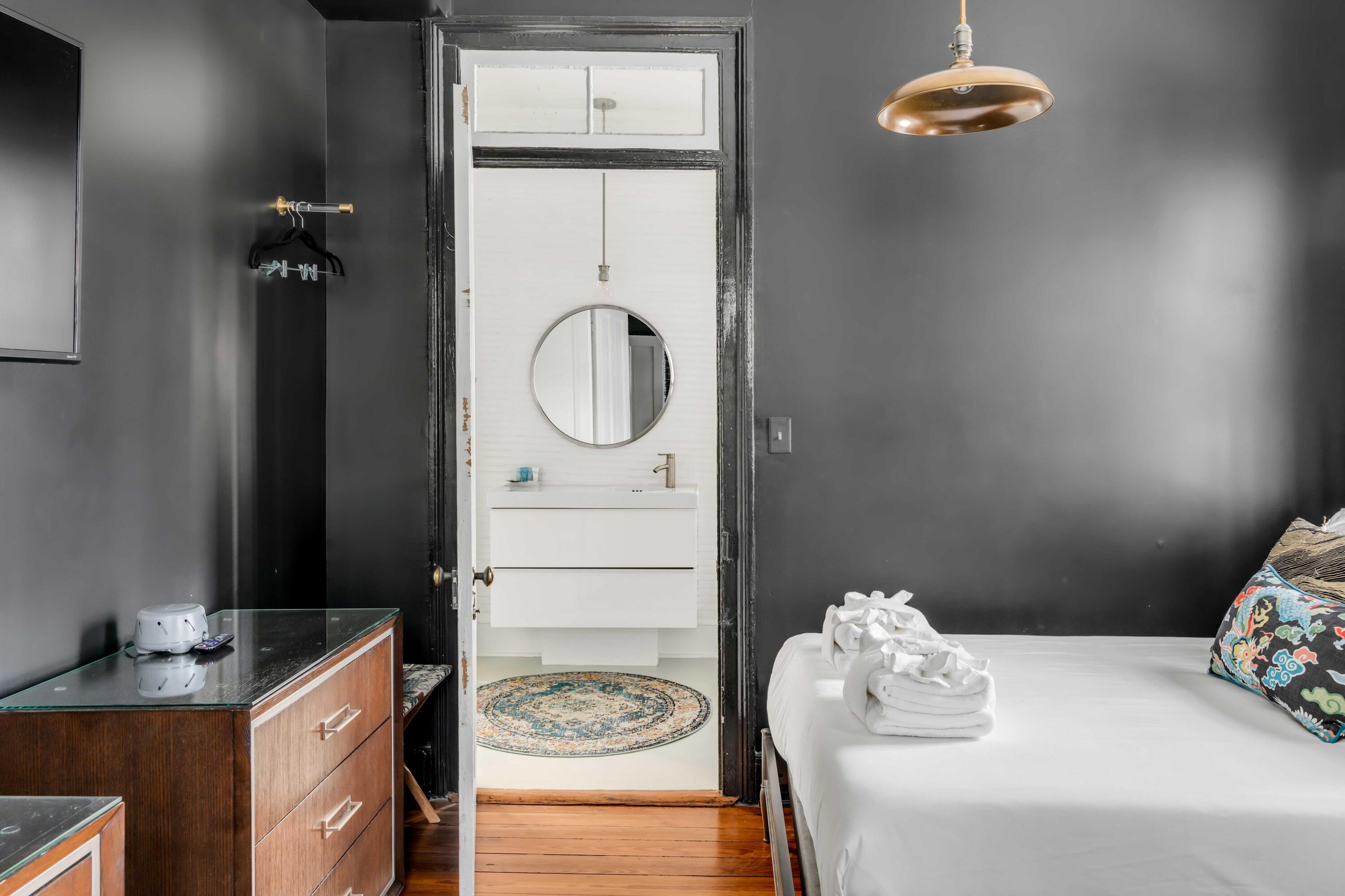 142 Spring Street Charleston, SC 29403 - Photo 33 of 54 DSC03910