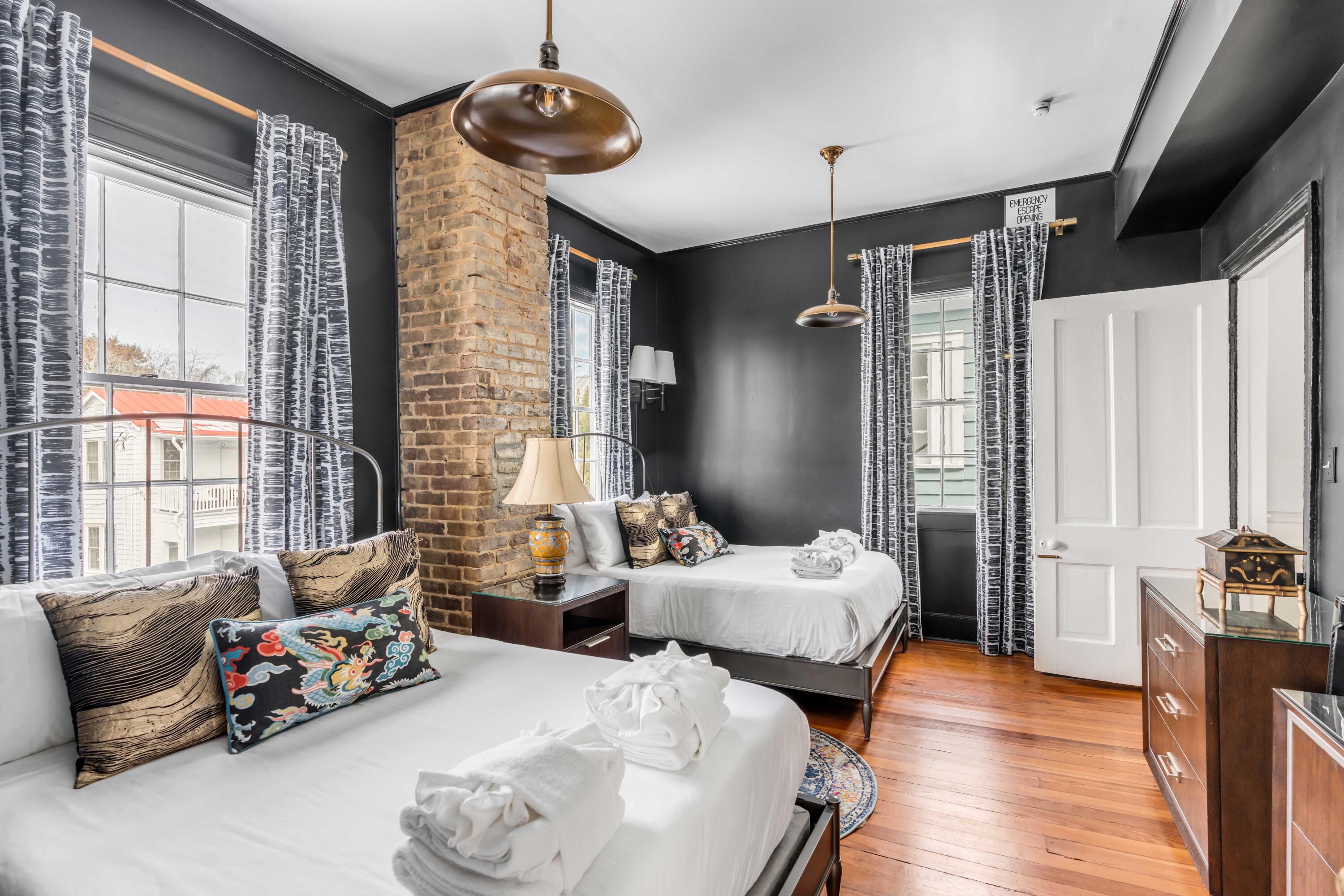 142 Spring Street Charleston, SC 29403 - Photo 34 of 54 DSC03905