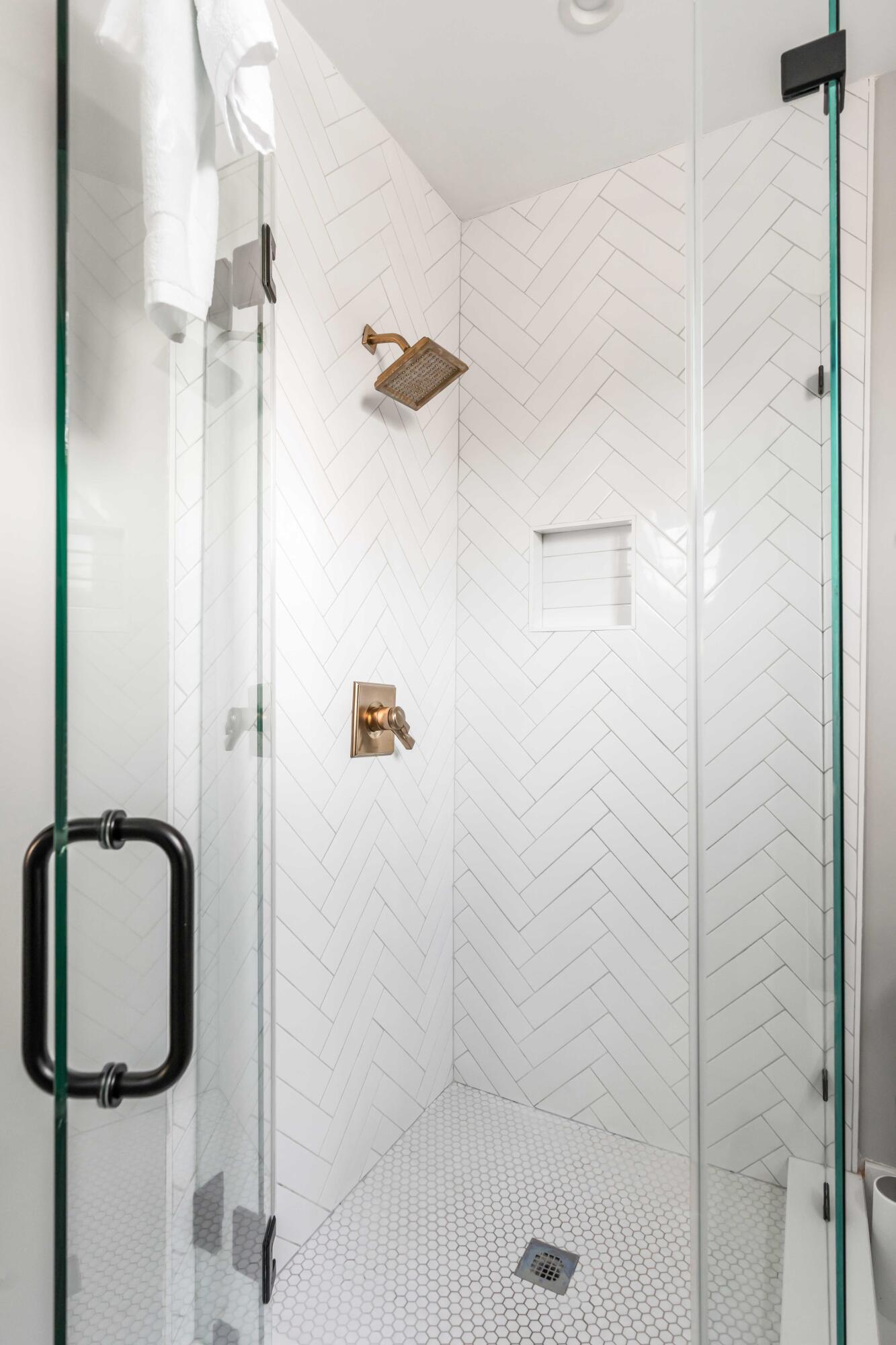 142 Spring Street Charleston, SC 29403 - Photo 47 of 54 DSC03834