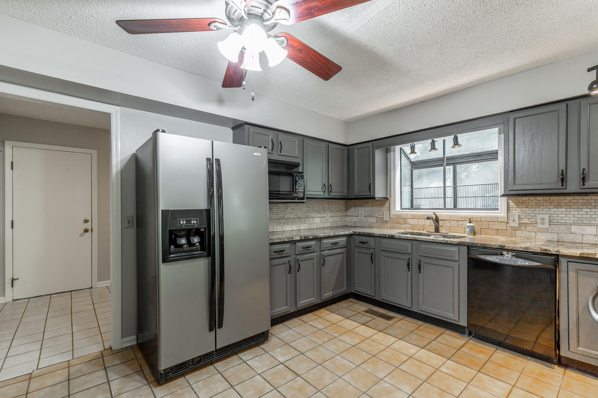 9208 Magic Mountain Drive Chattanooga, TN 37421 - Photo 9 of 87 9208 Magic Mountain Drive HD-39