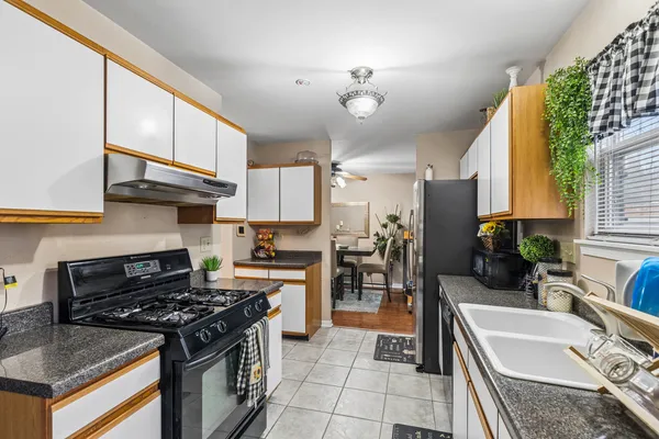 $269,000 | 404 Ballard Drive, Algonquin, IL 60102