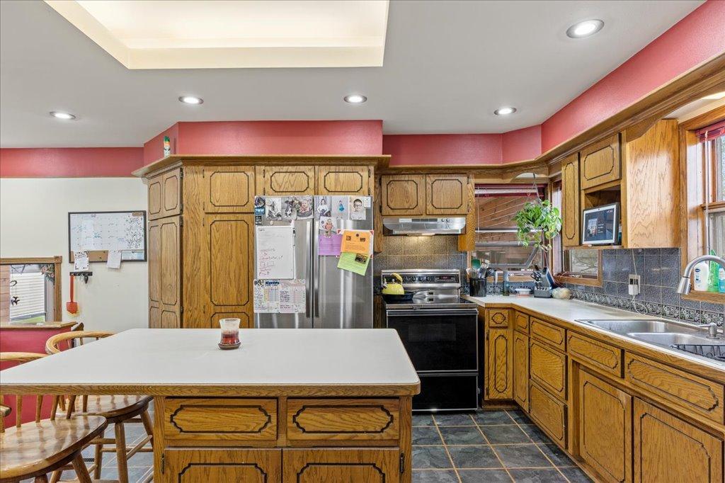 708 Wisconsin Avenue Southeast Staples, MN 56479 - Photo 5 of 31