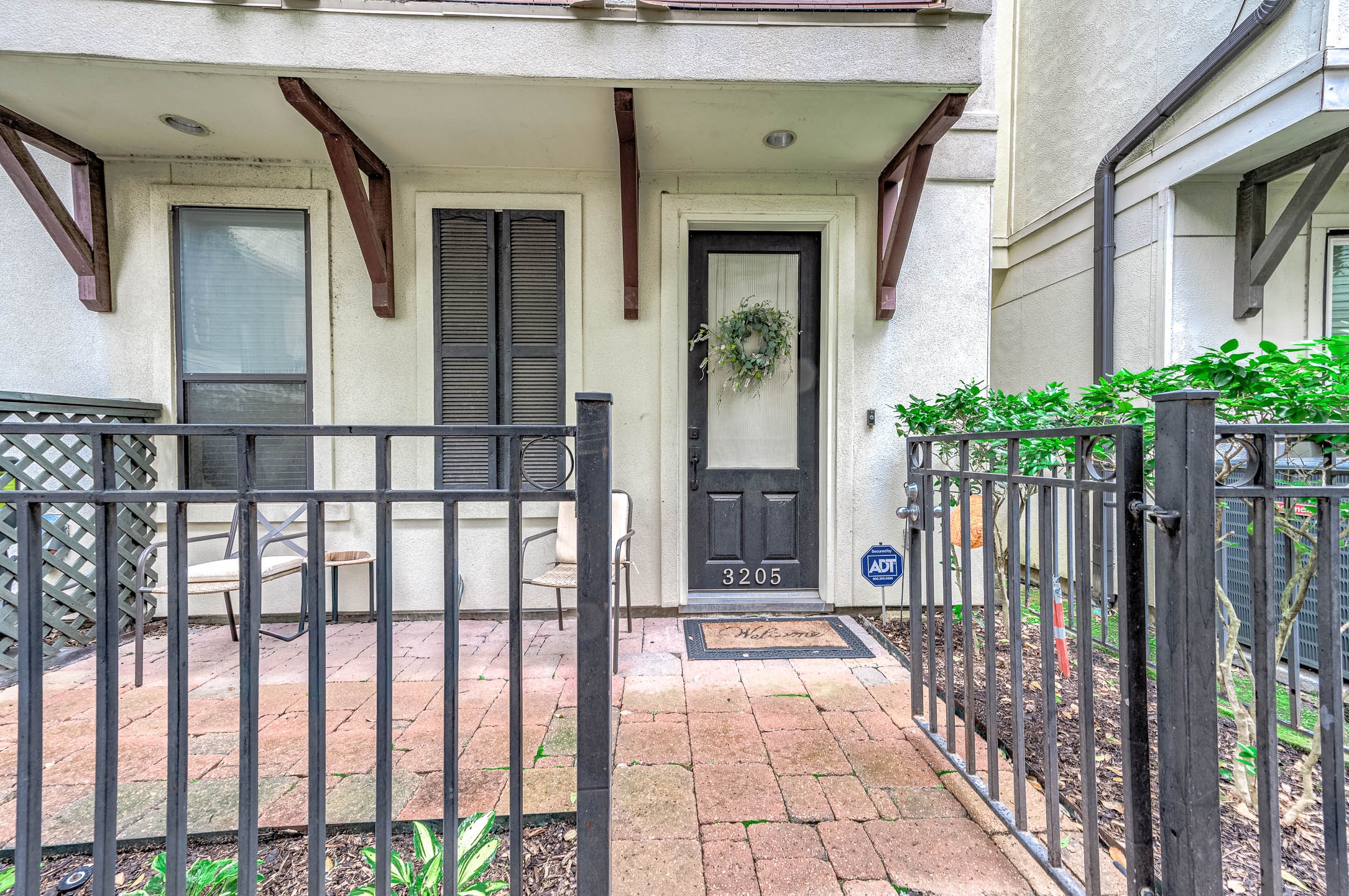 3205 Maxroy Street Houston, TX 77008 - Photo 2 of 34