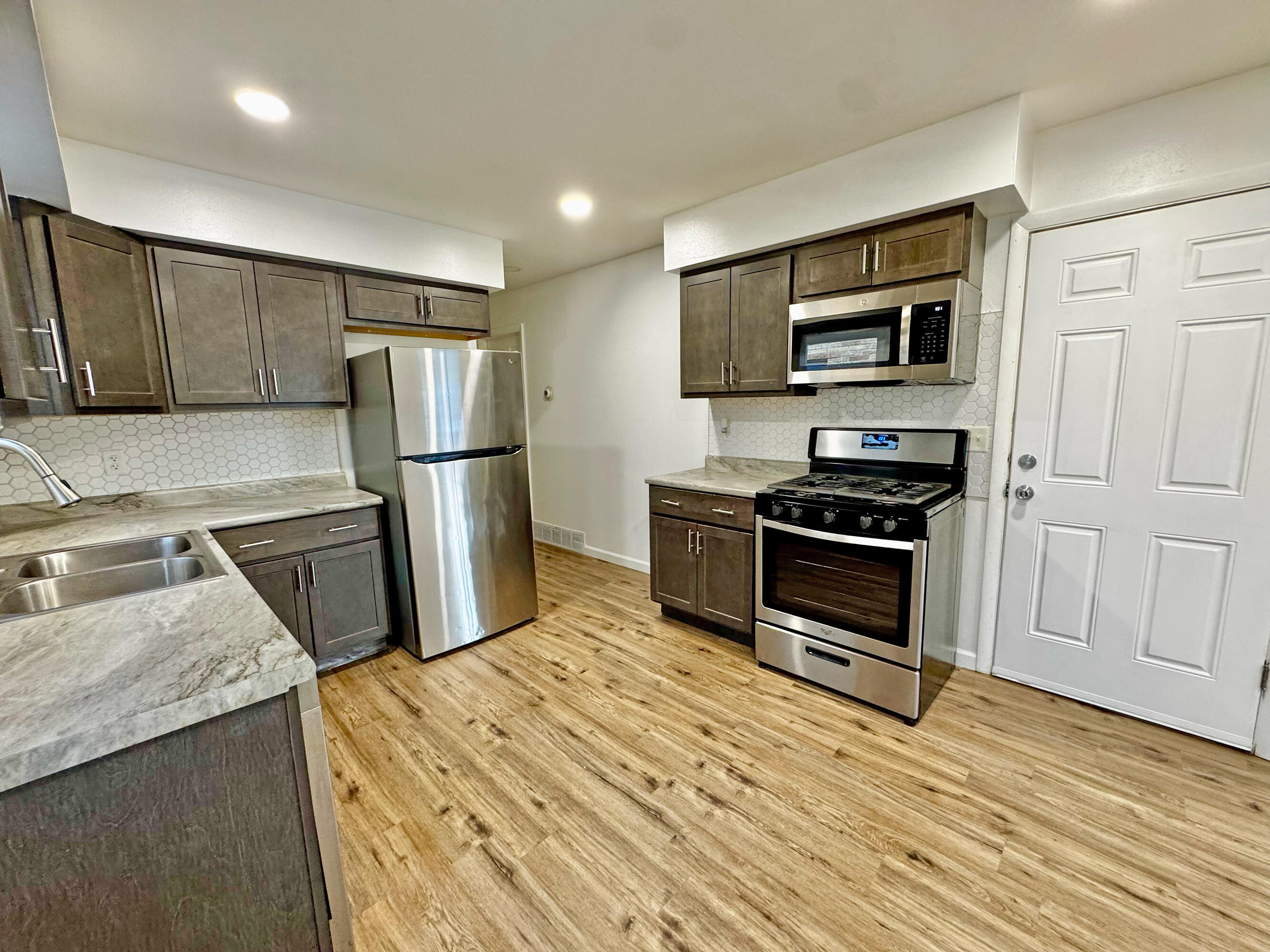 642 South 66th Street Milwaukee, WI 53214 - Photo 2 of 28 IMG_2266