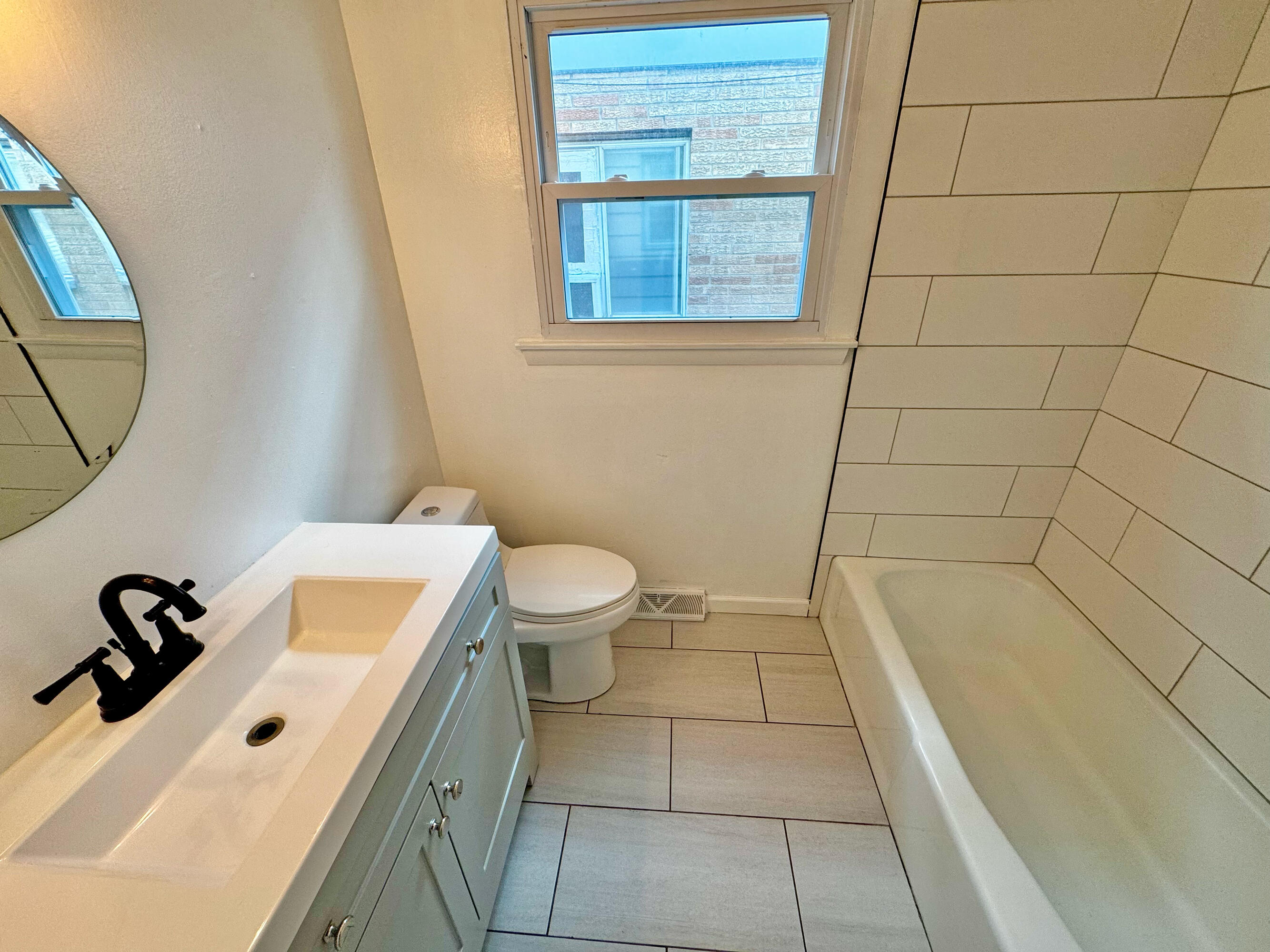 642 South 66th Street Milwaukee, WI 53214 - Photo 5 of 28 IMG_2270