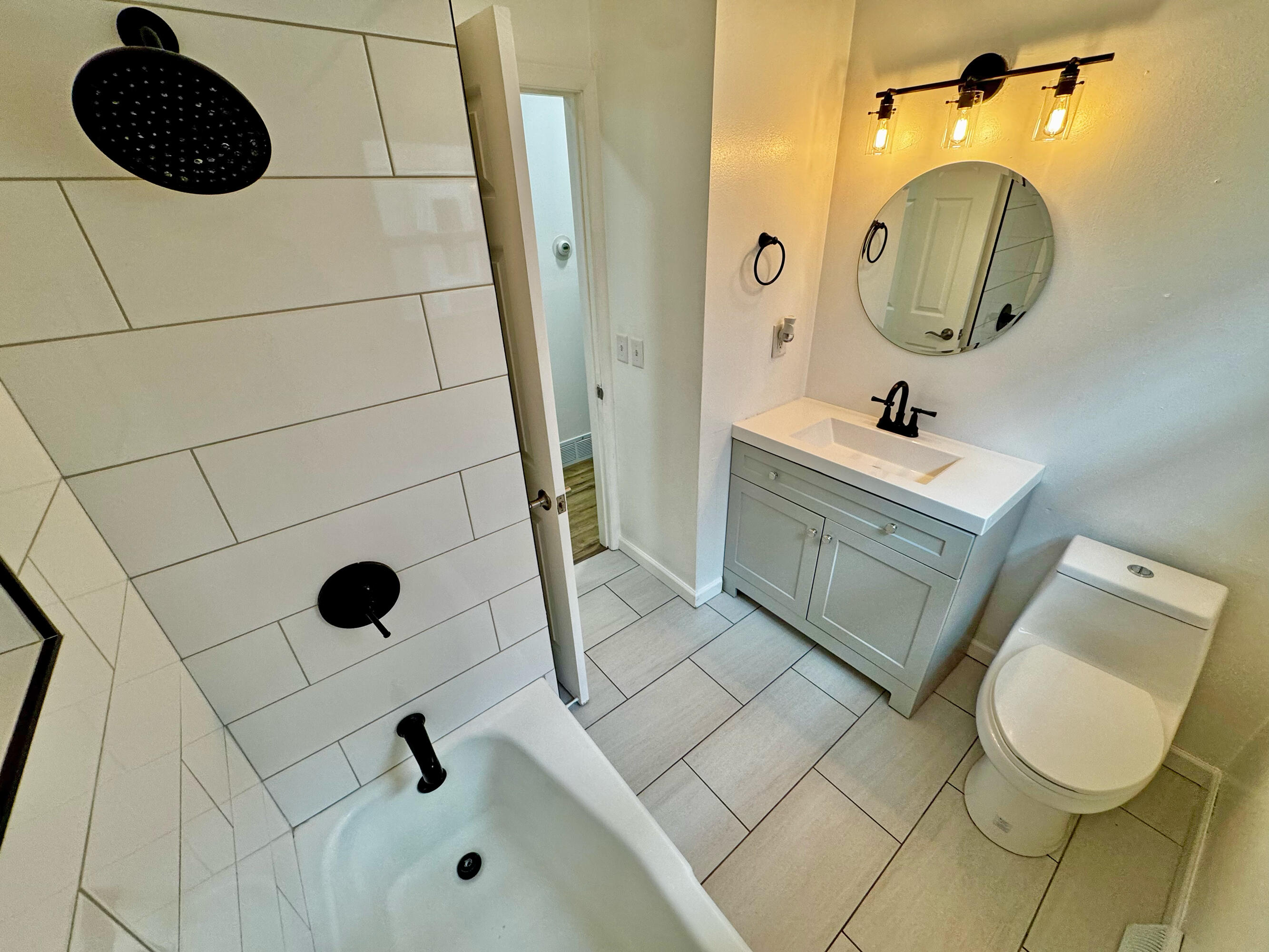 642 South 66th Street Milwaukee, WI 53214 - Photo 6 of 28 IMG_2271