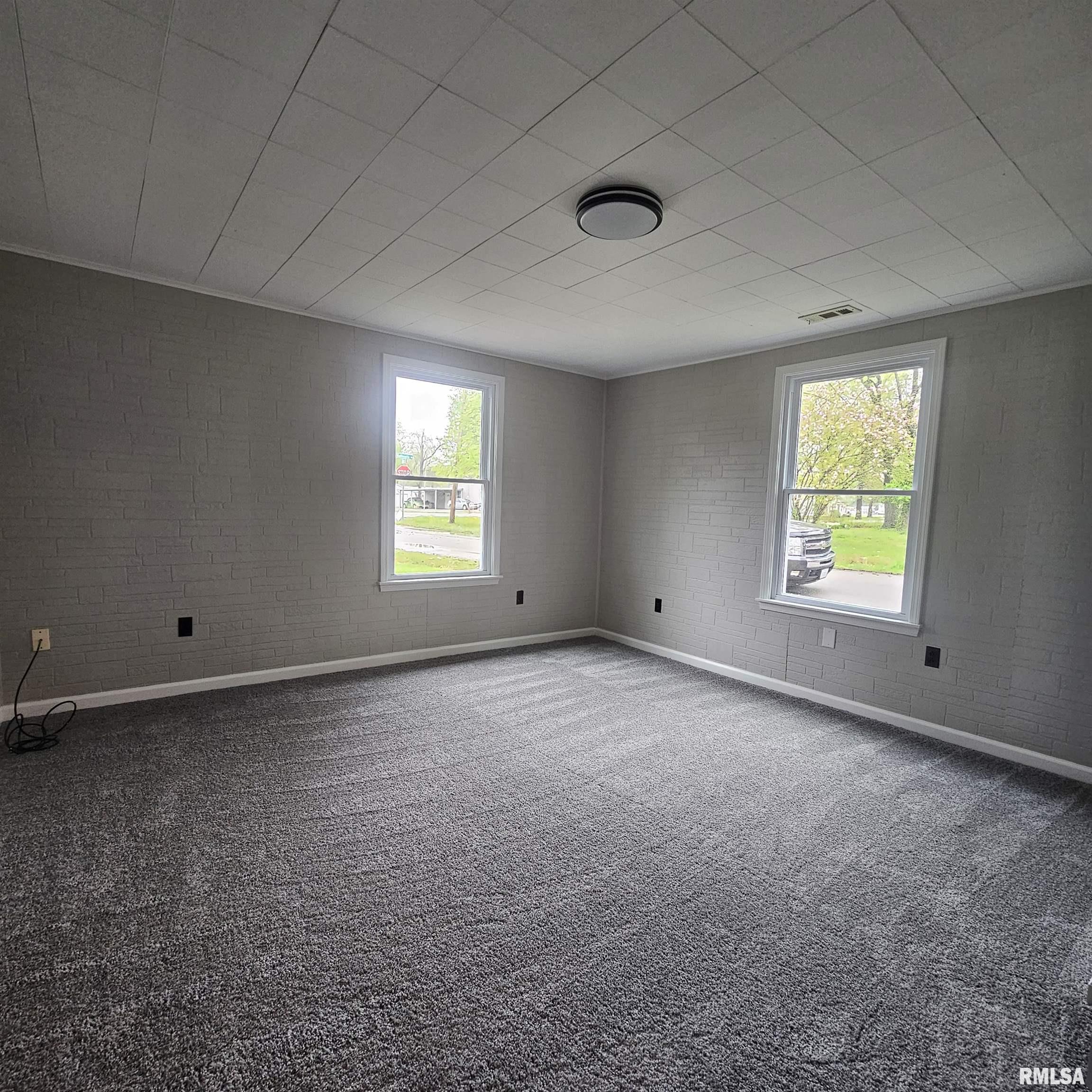 2017 Waltonville Road Mount Vernon, IL 62864 - Photo 20 of 31 Gallery Image 20