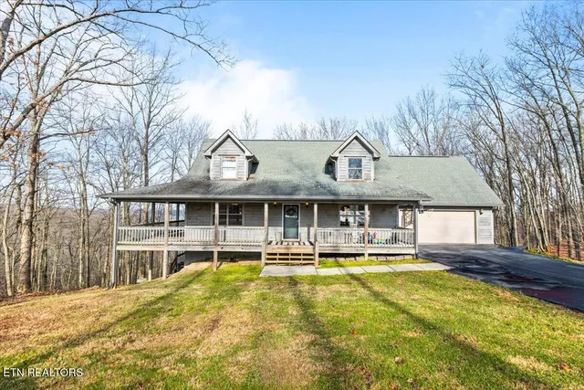 $430,000 | 200 Brady Lane, Oneida, TN 37841