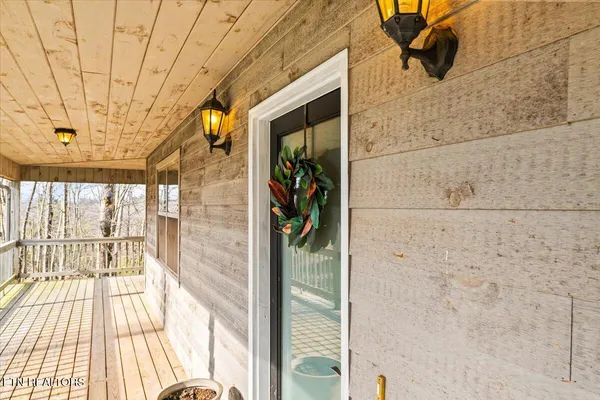 $430,000 | 200 Brady Lane, Oneida, TN 37841